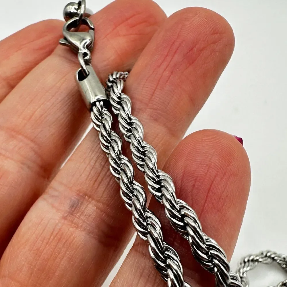 4mm thick, 20” stainless steel‎ silver tone necklace!
